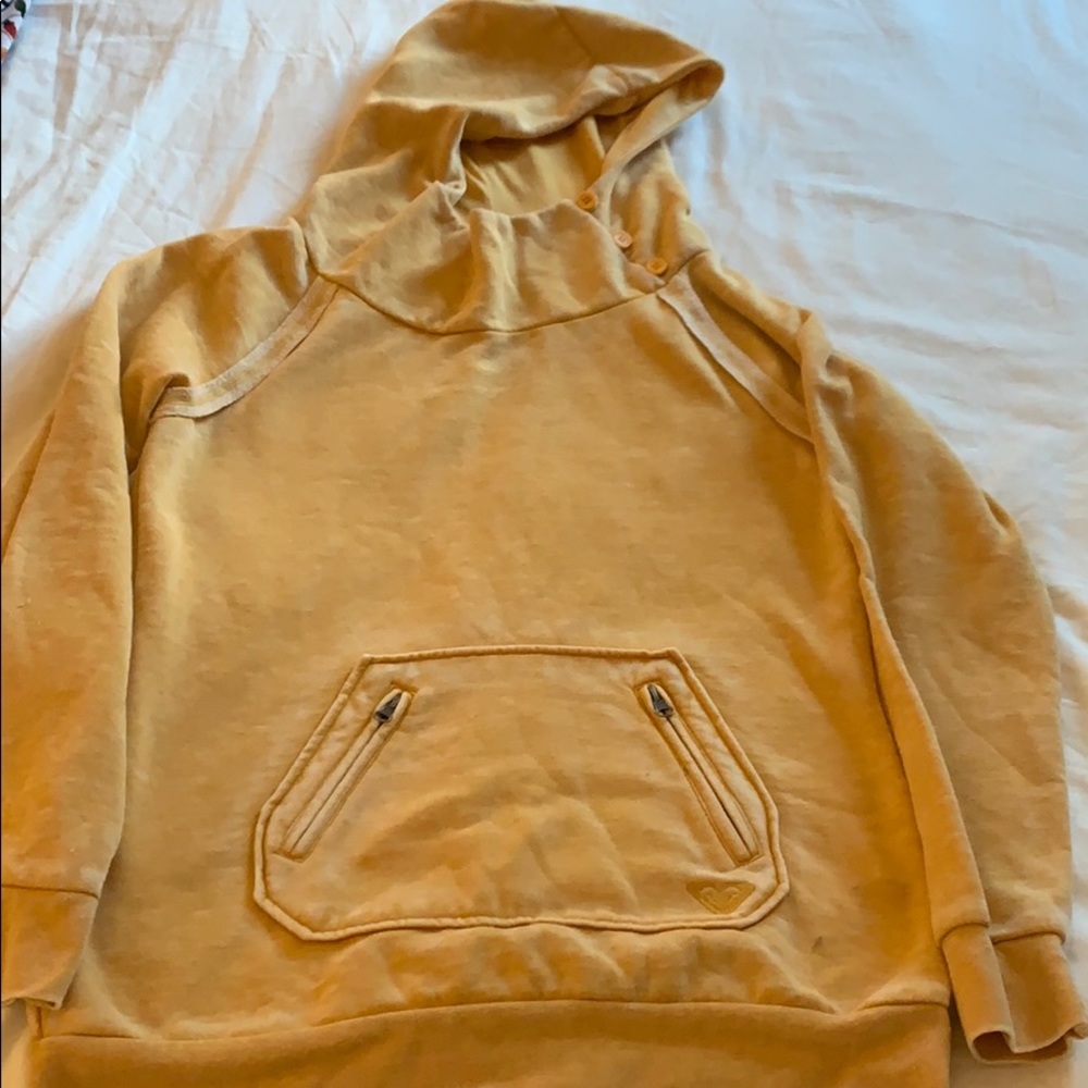 ROXY yellow sweatshirt